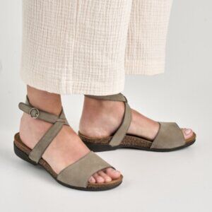 NEW DANSKO Leather Rafferty Comfort Sandals in Taupe for women 1125 4s2
